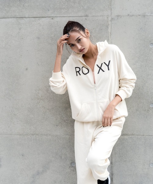 ROXY(ロキシー)の「JIVY/ロキシージップアップパーカー(パーカー・レディース・ブラック/ピンク/ナチュラル・SMALL/MEDIUM/LARGE/X-LARGE)」の3枚目の写真