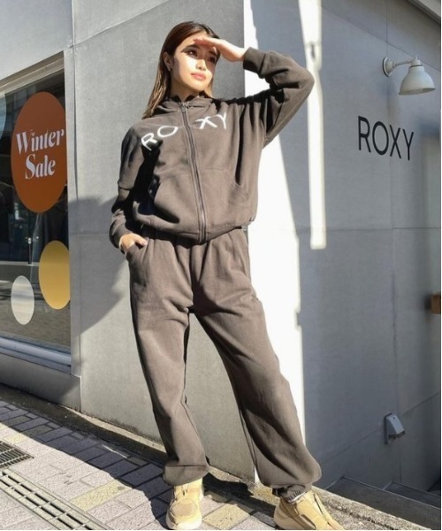 ROXY(ロキシー)の「JIVY/ロキシージップアップパーカー(パーカー・レディース・ブラック/ピンク/ナチュラル・SMALL/MEDIUM/LARGE/X-LARGE)」の17枚目の写真