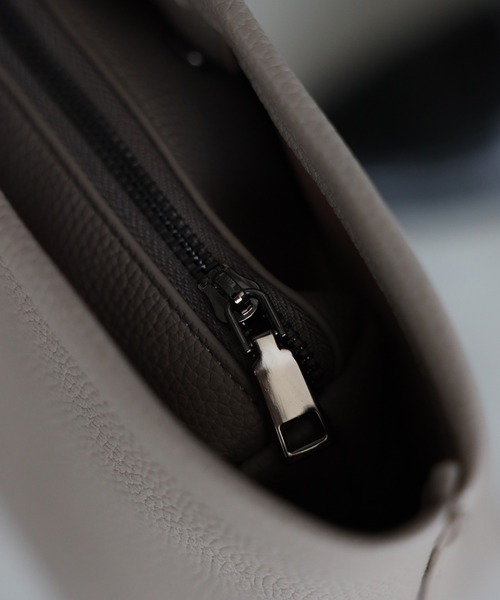 GUSCIO UOMO（グッシオ ウォーモ）の「【グッシオレザー】　本革　トートバッグ　通勤通学　インポーチ付（トートバッグ・メンズ・ブラック/グレー/ブルー/キャメル・FREE）」の20枚目の写真