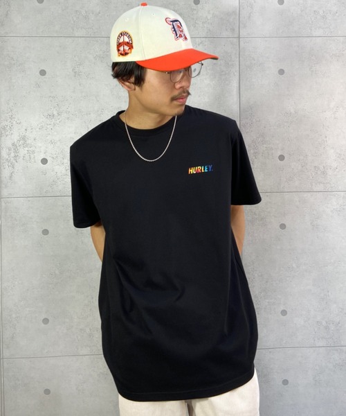 Hurley (ハーレー)の「【ムラサキスポーツ別注】Hurley/ハーレー ルーズシルエット スクエアロゴ バックプリントTシャツ MSS2200053(Tシャツ/カットソー・メンズ・ホワイト/ブラック/グレー・S/M/L)」の6枚目の写真