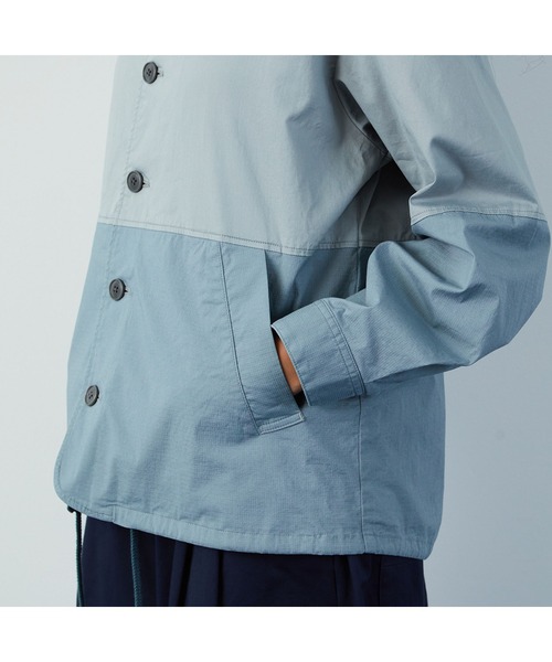 FRAPBOIS（フラボア）の「バイカラーマンパ（マウンテンパーカー・レディース・ベージュ系その他/ブルー系その他・1/2）」の8枚目の写真