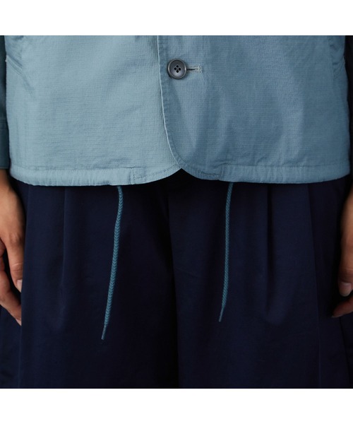 FRAPBOIS（フラボア）の「バイカラーマンパ（マウンテンパーカー・レディース・ベージュ系その他/ブルー系その他・1/2）」の11枚目の写真