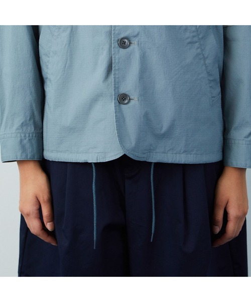 FRAPBOIS（フラボア）の「バイカラーマンパ（マウンテンパーカー・レディース・ベージュ系その他/ブルー系その他・1/2）」の10枚目の写真