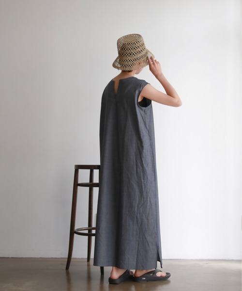 feepur(フェピュール)の「メニーウェイアソートSETシャツワンピ(シャツワンピース・レディース・チャコールグレー/オフホワイト/ホワイト×ブルー/ホワイト×ブラック/ピンクベージュ・MEDIUM)」の13枚目の写真