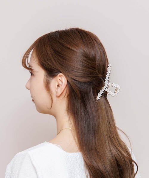 flower（フラワー）の「ブルーミングクリップ（バレッタ/ヘアクリップ・レディース・ホワイト/ホワイト系その他/ブラック・FREE）」の5枚目の写真