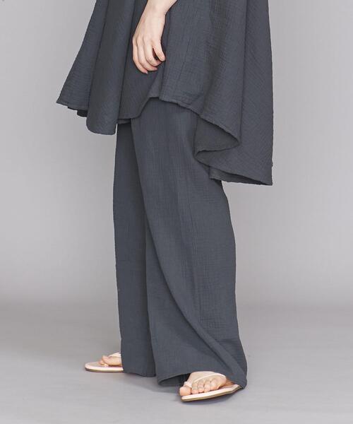 Lepidos（レピドス）の「＜Lepidos＞コットンガーゼ レイジーパンツ -ウォッシャブル-（その他パンツ・レディース・イエロー/ダークグレー/ライラック・FREE）」の2枚目の写真