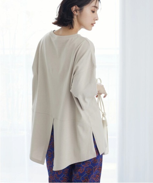 Green Parks(グリーンパークス)の「バックスリットチュニック(Tシャツ/カットソー・レディース・ブラック/ベージュ/オフホワイト/グリーン・FREE)」の4枚目の写真