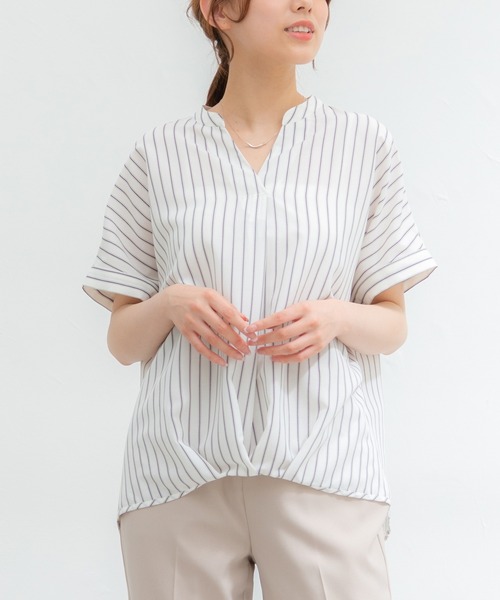 Honeys（ハニーズ）の「裾タックブラウス（シャツ/ブラウス・レディース・ホワイト系その他/アイボリー/ブルー系その他/ダークブルー/ネイビー系/カーキ・LL/L/M）」の13枚目の写真