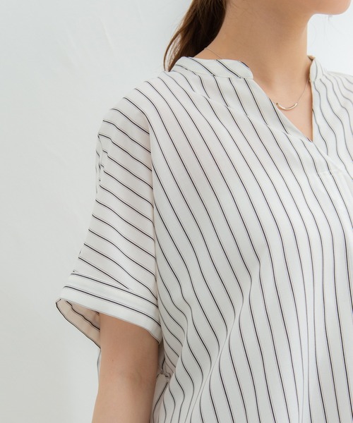 Honeys（ハニーズ）の「裾タックブラウス（シャツ/ブラウス・レディース・ホワイト系その他/アイボリー/ブルー系その他/ダークブルー/ネイビー系/カーキ・LL/L/M）」の17枚目の写真