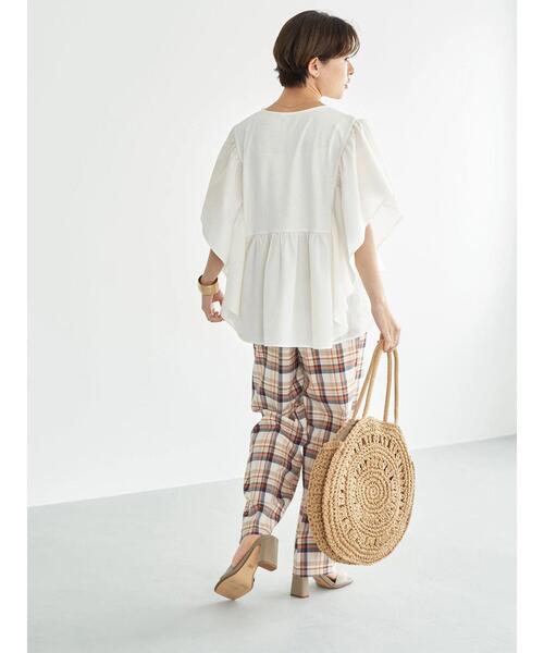 earth music&ecology（アースミュージックアンドエコロジー）の「袖フリルドッキングプルオーバー（Tシャツ/カットソー・レディース・オフホワイト/チャコールグレー/ターコイズブルー・FREE）」の13枚目の写真