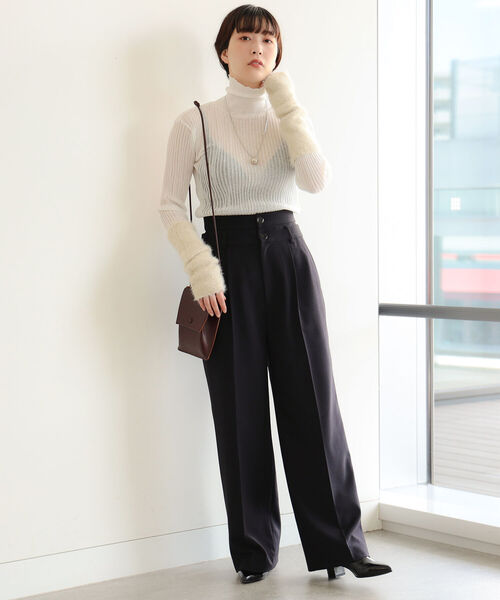 Ray BEAMS(レイビームス)の「RBS / アーム付き シアー リブ ハイネック ニット(ニット/セーター・レディース・ホワイト/ブラック・ONE SIZE)」の5枚目の写真