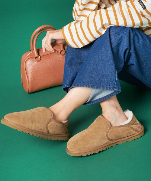 【1度着用のみ美品】 UGG (アグ) モカシン ボア 中古・古着通販】UGG (アグ) モカシンシューズ ベージュ サイズ