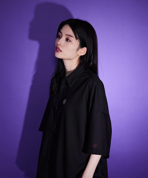 JUNRED（ジュンレッド）の「はらわたちゅん子オープンカラーシャツ（シャツ/ブラウス・メンズ・ブルー系その他4/ブラック・L/S/M）」の3枚目の写真