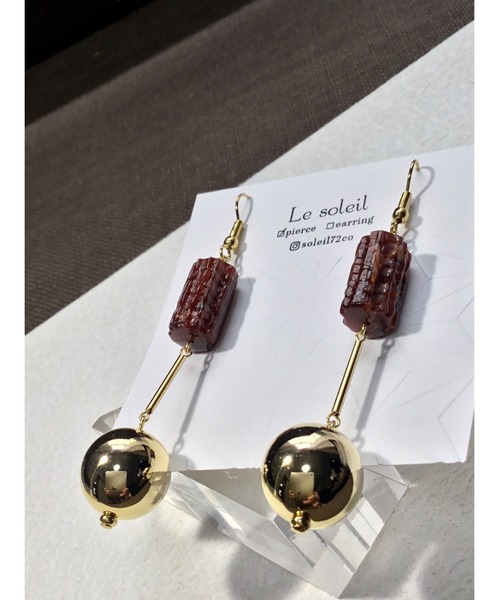 tone(トーン)の「【Le soleil】揺れる 個性的なビンテージピアス(MA)(ピアス(両耳用)・レディース・ゴールド系その他・FREE)」の4枚目の写真