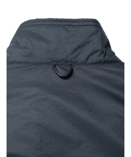 DAIWA PIER39(ダイワピア39)の「DAIWA PIER39 TECH REVERSIBLE PULLOVER PUFF VEST BJ-21022W(ベスト・メンズ・ネイビー/ブルー/パープル/チャコールグレー/ベージュ・LARGE/SMALL/MEDIUM/X-LARGE)」の16枚目の写真