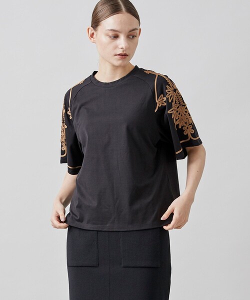 LOKITHO（ロキト）の「【LOKITHO/(ロキト)】別注コードエンブロイダリーTEE（Tシャツ/カットソー・レディース・ダークブルー/ブラック/アイボリー・2）」の5枚目の写真