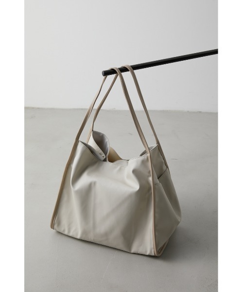 AZUL by moussy（アズールバイマウジー）の「BIG TOTE BAG/ビッグトートバッグ（トートバッグ・レディース・ブラック/マジェンタ/ライトベージュ/ボルドー・FREE）」の3枚目の写真