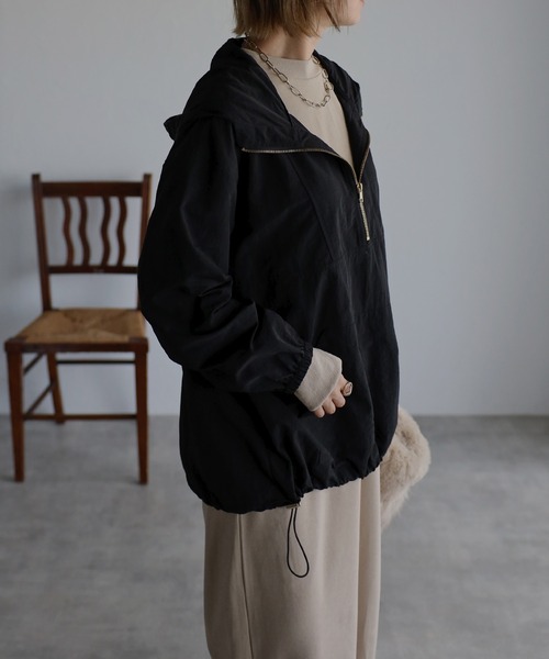 Bonjour Sagan（ボンジュールサガン）の「ハーフジップマウンテンパーカー（マウンテンパーカー・レディース・グレイッシュベージュ/ブラック・FREE）」の10枚目の写真