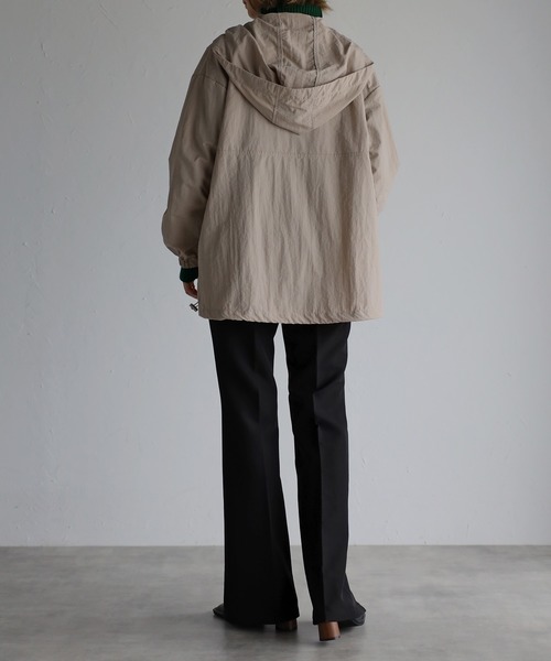 Bonjour Sagan（ボンジュールサガン）の「ハーフジップマウンテンパーカー（マウンテンパーカー・レディース・グレイッシュベージュ/ブラック・FREE）」の8枚目の写真