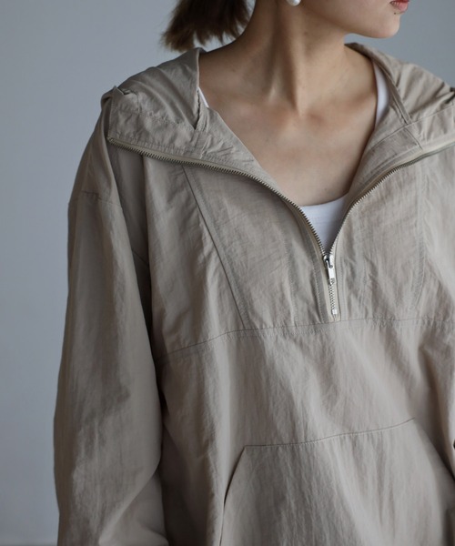 Bonjour Sagan（ボンジュールサガン）の「ハーフジップマウンテンパーカー（マウンテンパーカー・レディース・グレイッシュベージュ/ブラック・FREE）」の7枚目の写真