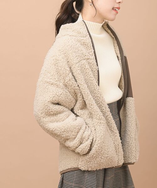 rps（アールピーエス）の「ハイネックボアブルゾン（ブルゾン・レディース・ブラック/ベージュ/アイボリー・M）」の6枚目の写真