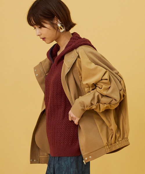 ヌメロヴェントゥーノ N°21 24年 ビーズロゴ ウールVネック 