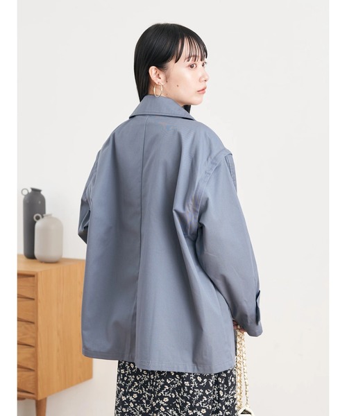 earth music&ecology(アースミュージックアンドエコロジー)の「2WAY ショートトレンチコート(トレンチコート・レディース・ベージュ/ブルー・FREE)」の14枚目の写真
