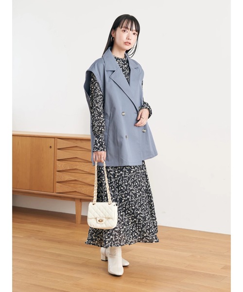 earth music&ecology(アースミュージックアンドエコロジー)の「2WAY ショートトレンチコート(トレンチコート・レディース・ベージュ/ブルー・FREE)」の9枚目の写真