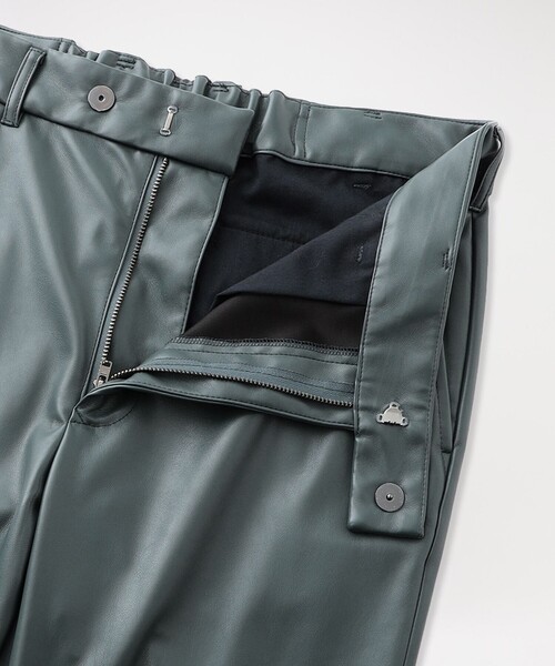 Education from Youngmachines（エデュケーションフロムヤングマシーン）の「【Education from Youngmachines】シンセティックレザー フレアパンツ（その他パンツ・メンズ・ブラック/グリーン系その他3・L/M）」の7枚目の写真
