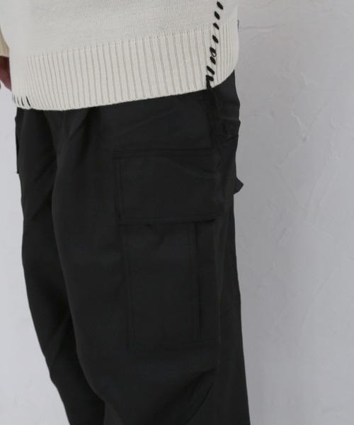 CERCA（チェルカ）の「【BEL】ドレープ ビッグシルエット カーゴパンツ(BG/)（カーゴパンツ・メンズ・カーキ/ブラック/オフホワイト・MEDIUM/X-LARGE/LARGE）」の17枚目の写真