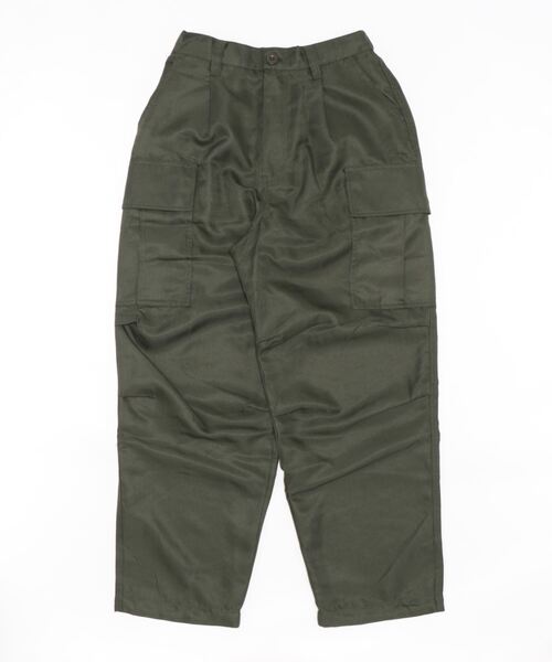 CERCA（チェルカ）の「【BEL】ドレープ ビッグシルエット カーゴパンツ(BG/)（カーゴパンツ・メンズ・カーキ/ブラック/オフホワイト・MEDIUM/X-LARGE/LARGE）」の6枚目の写真