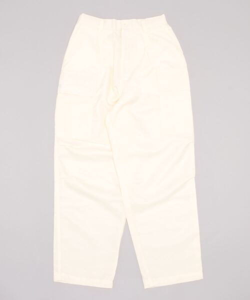 CERCA（チェルカ）の「【BEL】ドレープ ビッグシルエット カーゴパンツ(BG/)（カーゴパンツ・メンズ・カーキ/ブラック/オフホワイト・MEDIUM/X-LARGE/LARGE）」の5枚目の写真