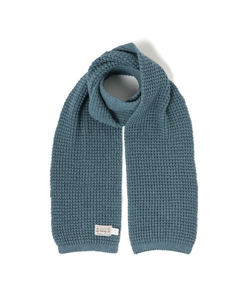 INVERALLAN（インバーアラン）の「INVERALLAN / Pineapple Stitch Scarf（マフラー・メンズ・チャコールグレー/オフホワイト/サックスブルー・ONE SIZE）」の7枚目の写真