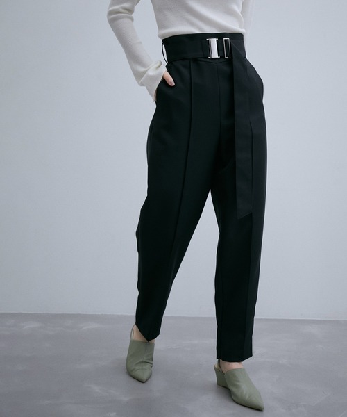 ADAM ET ROPE'（アダムエロペ）の「【セットアップ対応】サイドジップコクーンパンツ（その他パンツ・レディース・ブラック/オフホワイト・36/38）」の17枚目の写真