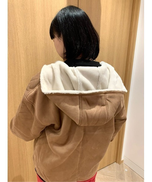 HONEYSUCKLE ROSE（ハニーサックルローズ）の「【HONEYSUCKLE ROSE】フェイクムートンジャケット（ブルゾン・レディース・ブラウン/オフホワイト・M/L）」の18枚目の写真