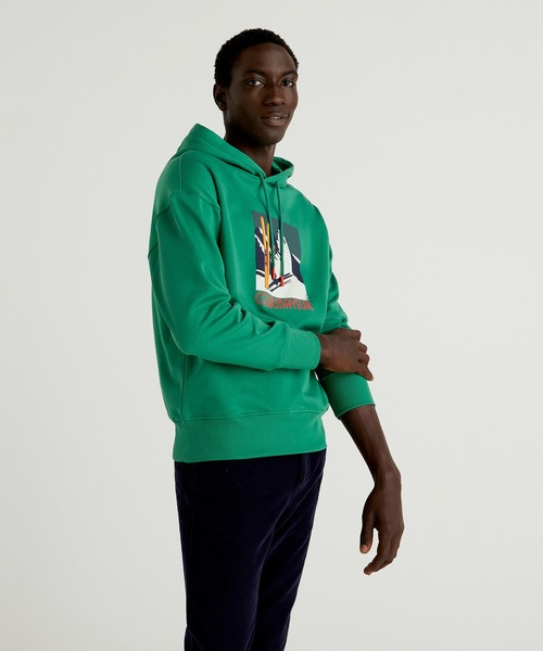 BENETTON (UNITED COLORS OF BENETTON)（ベネトンユナイテッドカラーズオブベネトン）の「ウィンタ－デザインフロントプリントスウェットフードパーカー（パーカー・メンズ・ホワイト/ネイビー/グリーン・SMALL/MEDIUM/LARGE/X-SMALL）」の8枚目の写真