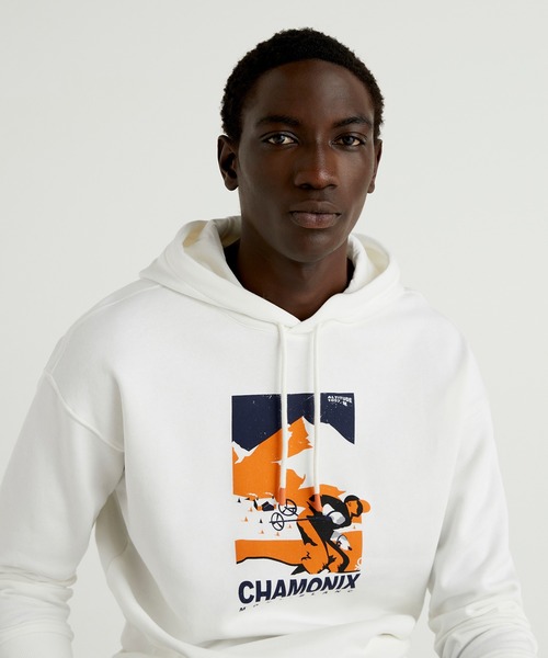 BENETTON (UNITED COLORS OF BENETTON)（ベネトンユナイテッドカラーズオブベネトン）の「ウィンタ－デザインフロントプリントスウェットフードパーカー（パーカー・メンズ・ホワイト/ネイビー/グリーン・SMALL/MEDIUM/LARGE/X-SMALL）」の12枚目の写真