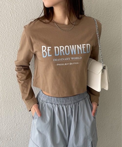 EPIMI E'PIMMY（エピミエピミー）の「ロゴプリントクロップドプルオーバー（Tシャツ/カットソー・レディース・モカ/ネイビー/オフホワイト・MEDIUM）」の8枚目の写真