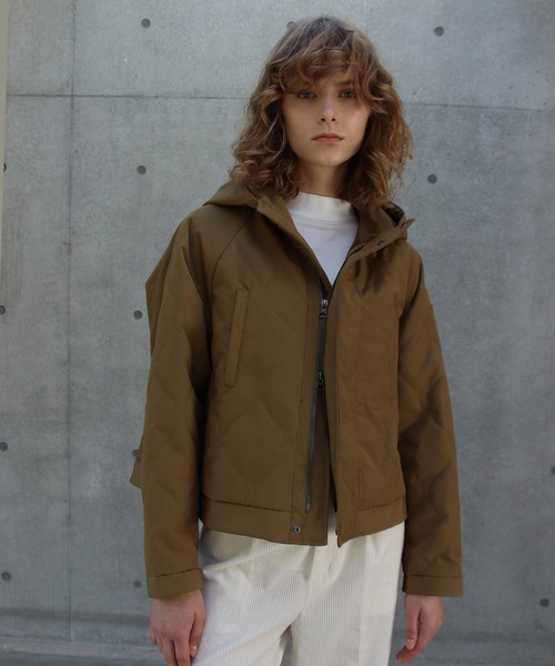 Hart(ハート)の「Hart / dawn hoodie jacket(ダウンフーディージャケット)(ダウンジャケット/コート・レディース・ブラック/キャメル・36)」の2枚目の写真