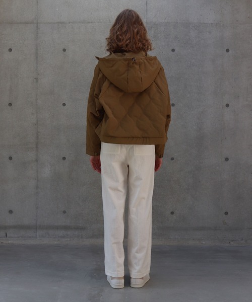 Hart(ハート)の「Hart / dawn hoodie jacket(ダウンフーディージャケット)(ダウンジャケット/コート・レディース・ブラック/キャメル・36)」の14枚目の写真