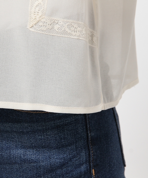 CROON A SONG（クルーンアソング）の「ﾉｰｽﾘｰﾌﾞｼﾌｫﾝﾚｰｽﾌﾞﾗｳｽ（シャツ/ブラウス・レディース・ホワイト/ブラック/ネイビー・38）」の5枚目の写真