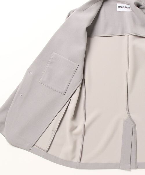 ATTACHMENT（アタッチメント）の「ストレッチダブルクロス 2B ジャケット / PE STRECHT DOUBLE CLOTH 2B JACKET（テーラードジャケット・メンズ・ライトグレー/ダークグレー/ブラック・1/2/3）」の5枚目の写真