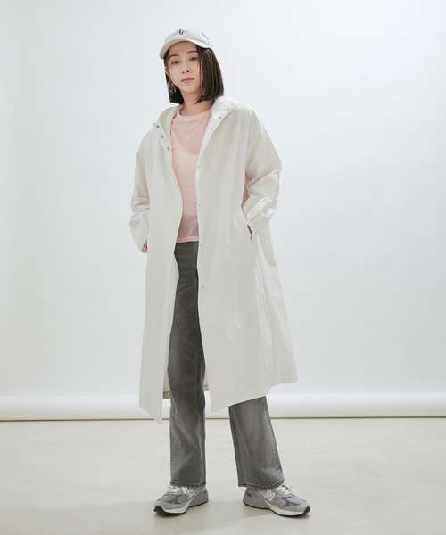 SALON adam et rope'(サロン アダム エ ロペ)の「【WEB限定】【手洗い可能】リップストップロングフードコート/ロングマウンテンパーカー(マウンテンパーカー・レディース・チャコールグレー/オフホワイト・FREE)」の9枚目の写真