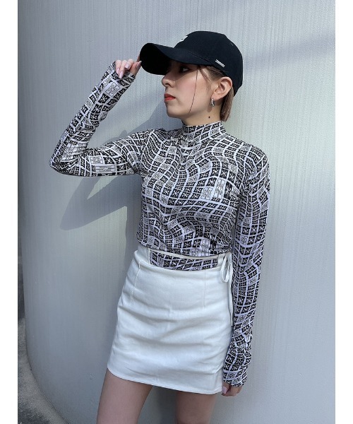 ENVYM(アンビー)の「EロゴスキンTOPS(Tシャツ/カットソー・レディース・ホワイト/ブラック・FREE)」の18枚目の写真