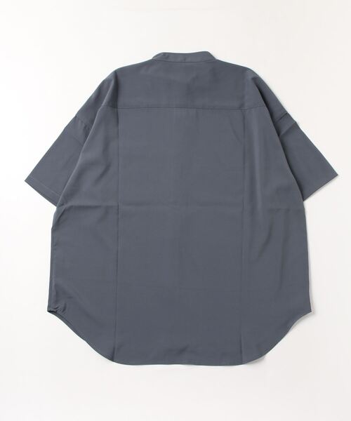 COMMON WARE（コモンウェアー）の「COMMONWARE:PE ルーズフィット バンドカラーシャツ S/S（シャツ/ブラウス・レディース・ホワイト/グリーン/ネイビー/パープル/チャコールグレー/グレイッシュベージュ/サックスブルー/ブラック・L/XL/M）」の9枚目の写真