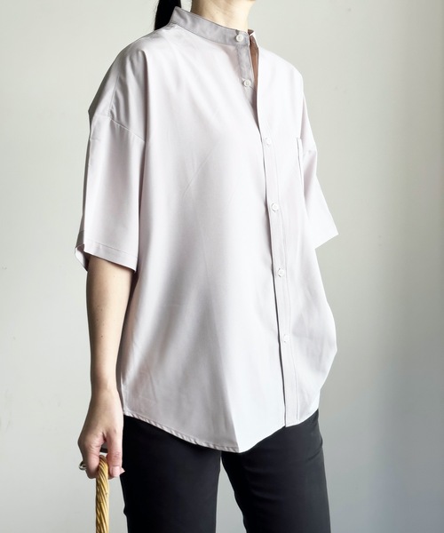 COMMON WARE（コモンウェアー）の「COMMONWARE:PE ルーズフィット バンドカラーシャツ S/S（シャツ/ブラウス・レディース・ホワイト/グリーン/ネイビー/パープル/チャコールグレー/グレイッシュベージュ/サックスブルー/ブラック・L/XL/M）」の19枚目の写真