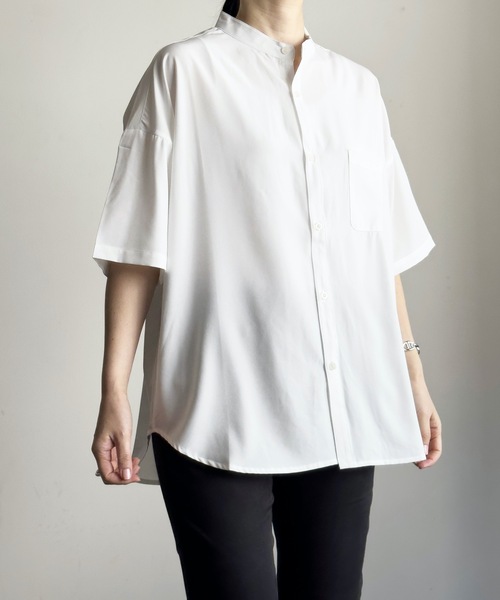 COMMON WARE（コモンウェアー）の「COMMONWARE:PE ルーズフィット バンドカラーシャツ S/S（シャツ/ブラウス・レディース・ホワイト/グリーン/ネイビー/パープル/チャコールグレー/グレイッシュベージュ/サックスブルー/ブラック・L/XL/M）」の10枚目の写真