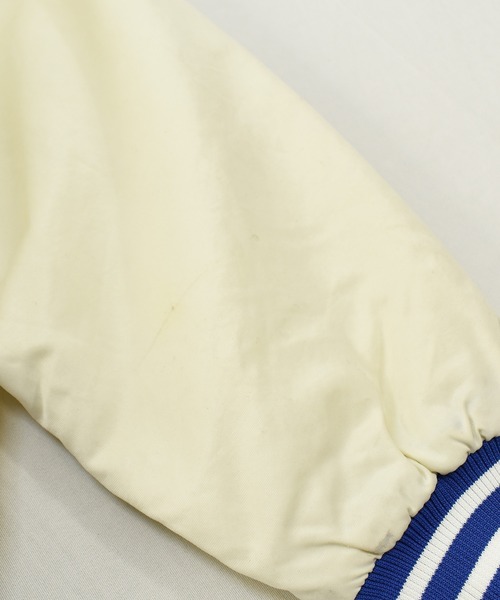 MAJESTIC（マジェスティック）の「【ヴィンテージ古着】Majestic / マジェスティック MLB Chicago Bears シカゴ・ベアーズ スタジャン（スタジャン・メンズ・ホワイト・X-LARGE）」の8枚目の写真