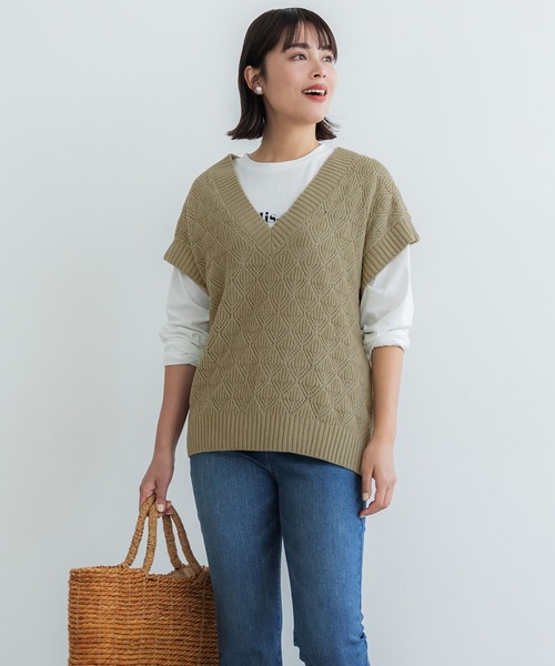 coca(coca)(コカ)の「透かし編みニットベスト(ベスト・レディース・ダークベージュ/アイボリー・ONE SIZE)」の6枚目の写真