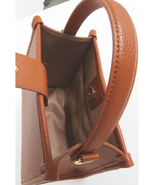 &. NOSTALGIA(アンドドットノスタルジア)の「ミニショルダーバッグ(ショルダーバッグ・レディース・オレンジ/キャメル/ブラック・FREE)」の7枚目の写真